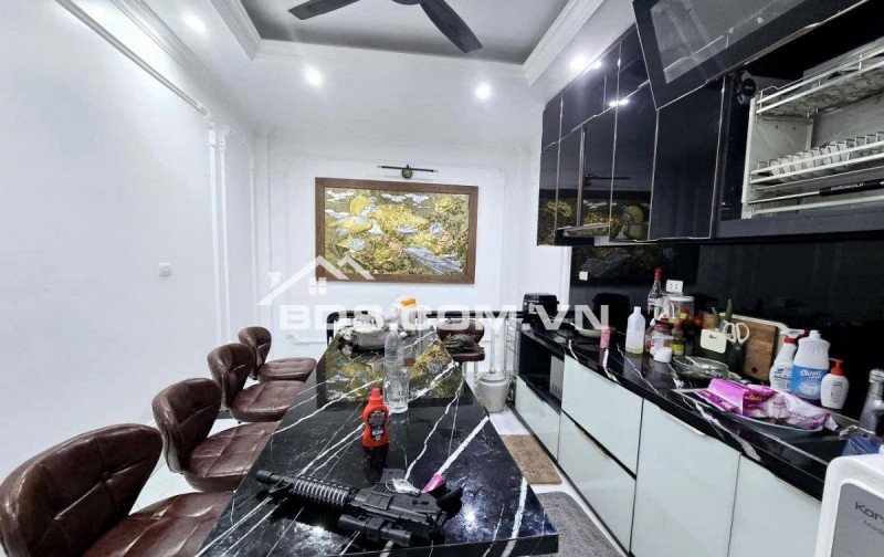 Bán Nhà Kinh Doanh Nguyễn An Ninh 50m, 5 tầng, mt 3.5m, giá 19.8 tỷ