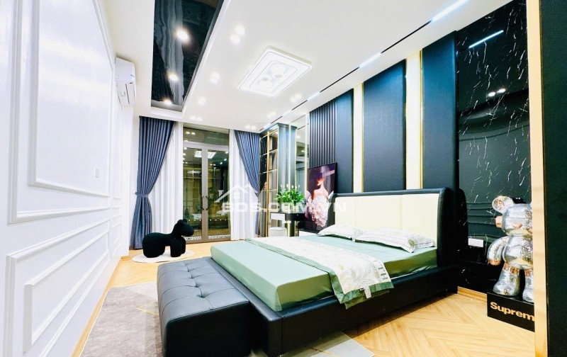 Nhà Đẹp Thang Máy, Gần Phố, Trần Duy Hưng, Cầu Giấy 44/52m, 6 tầng, mt 3.5m, giá 17.8 tỷ.