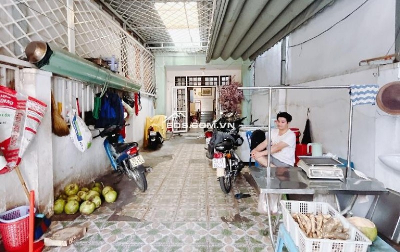  CHỦ KẸT TIỀN CẦN BÁN GẤP NHÀ QUẬN 7 GIẢM NGAY 400 TRIỆU  BÁN GẤP NHÀ 4 TẦNG HXH KINH DOANH Q.7 