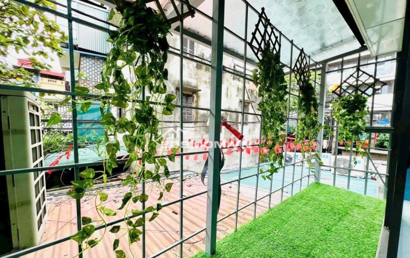 Nhà Đẹp, Phố 8 - 3, Hai Bà Trưng 65m, tầng 2, giá 3.98 tỷ