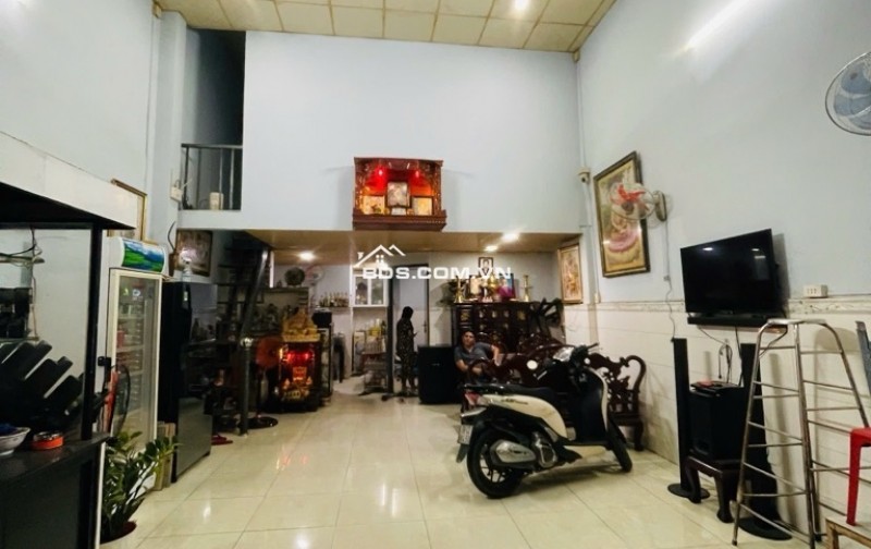  BÁN NHÀ MẶT TIỀN HUỲNH TẤN PHÁT, CHỈ 200M ĐẾN QUẬN 4 – VỊ TRÍ ĐẮC ĐỊA, GIÁ CHỈ 13 TỶ 