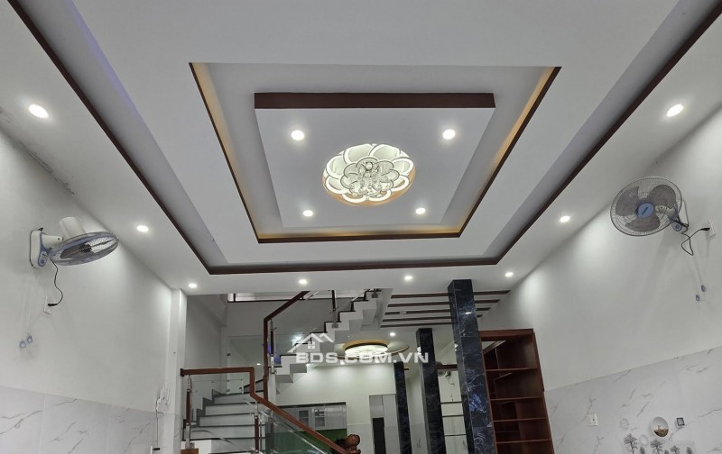 Nhà 2 tầng đường Giáp Văn Cương -  Vị trí Sát biển rất đẹp