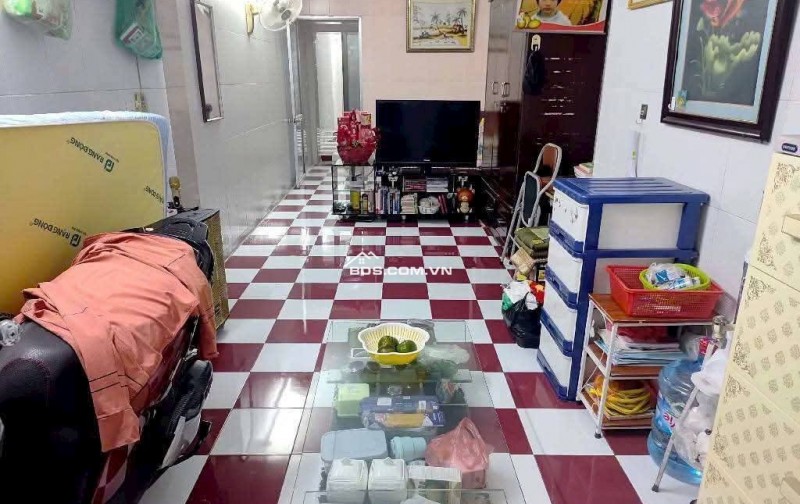 Bán Nhà Gần Đường Ô Tô Bùi Ngọc Dương, Hai Bà Trưng 65m, tầng 1, giá 3.95 tỷ.