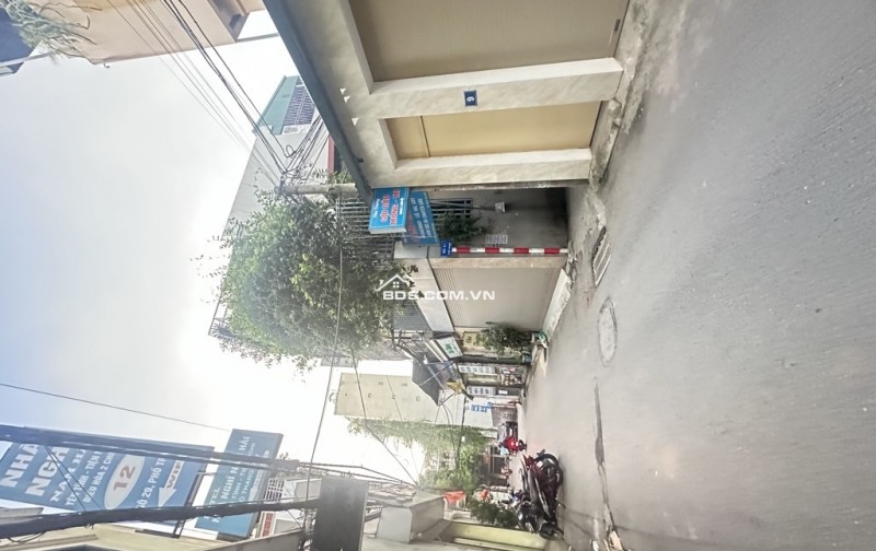 Bán đất Phố Trạm, Ngõ Thông oto, 50m ngay aeomall. LH 0936123469