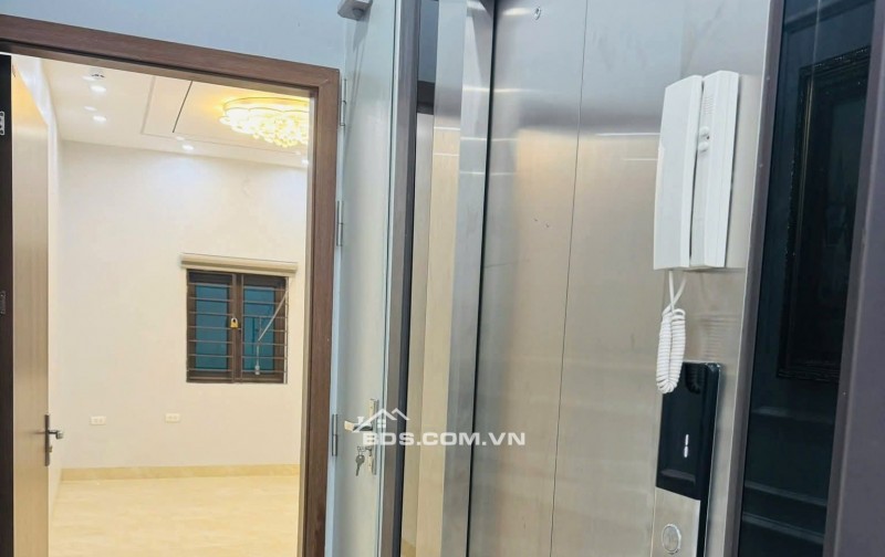 Nhà Đẹp Thang Máy, Đường Hoàng Mai 42/46m, 5 tầng, mt 3.5m, giá 12.8 tỷ.