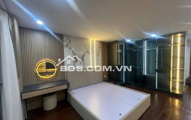 Bán Nhà, Ô TÔ Vào Nhà, Đường Hoàng Mai 50/56m, 7 tầng, mt 4.2m, giá 18.9 tỷ.