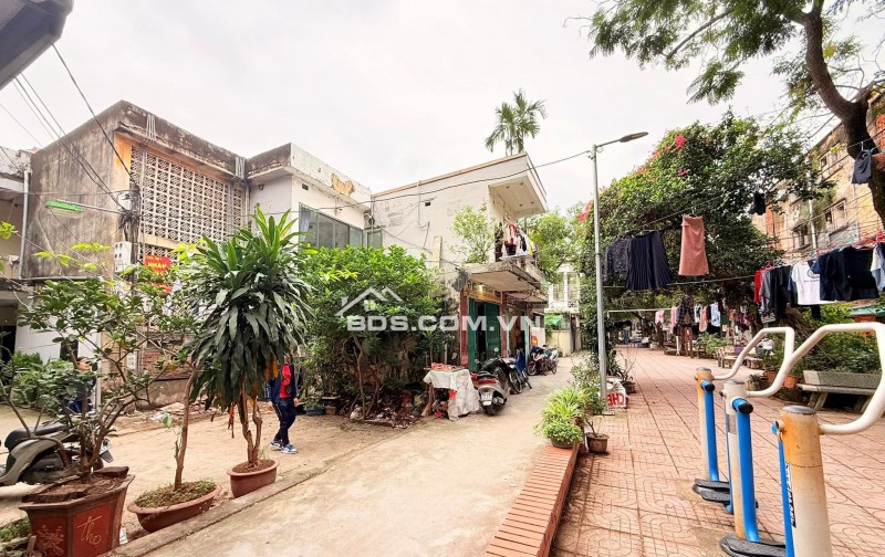 Nhà Đẹp Ô Tô Đỗ Cửa, Phố 8- 3 , Hai Bà Trưng 50/80m, tầng 1, giá 5.85 tỷ