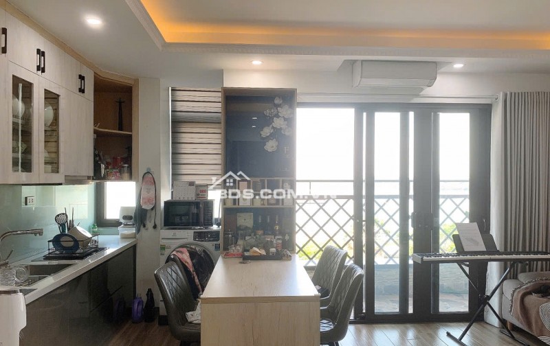 Cho thuê Căn hộ dịch vụ 1N,1K Full đồ cực VIP, Ngõ rộng View toàn mặt hồ Tây. Chỉ 12tr