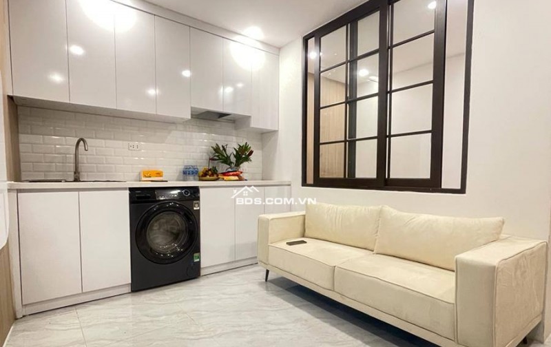 Bán Nhà, Phố VIP Bạch Mai 50m, tầng 1, mt 4,3m, giá 4,35 tỷ.