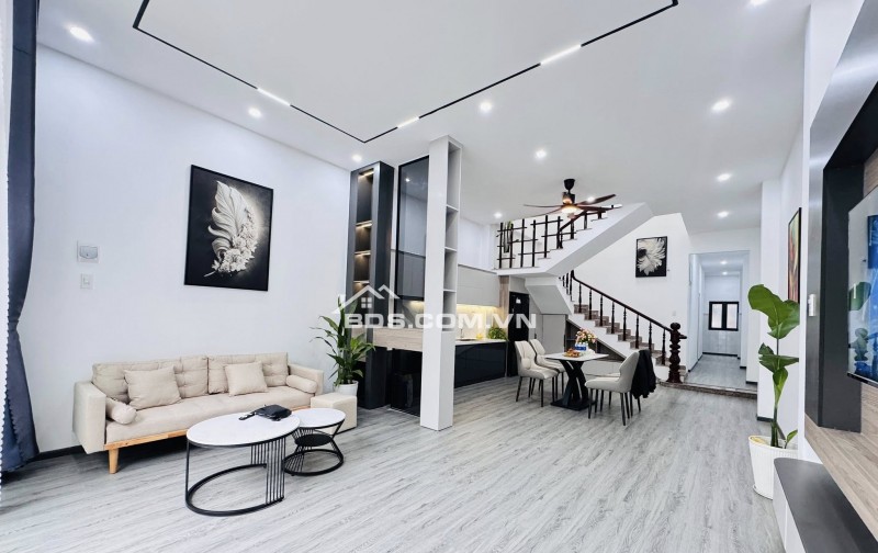 Bán nhà 1 mê 1 tum kiên cố  tầng đường Nhơn Hòa 3 - Gần bến xe TT TP