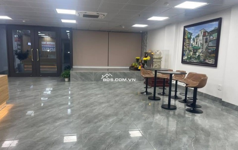 Bán Tòa Nhà Trần Thái Tông, Cầu Giấy 125m, 9 tầng, mt 8.1m, giá 89.9 tỷ.