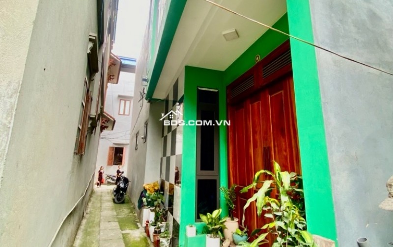 SIÊU PHẨM NHÀ 3 TẦNG ĐẸP – MẶT TIỀN 5.5M – GIÁ HƠN 5 TỶ