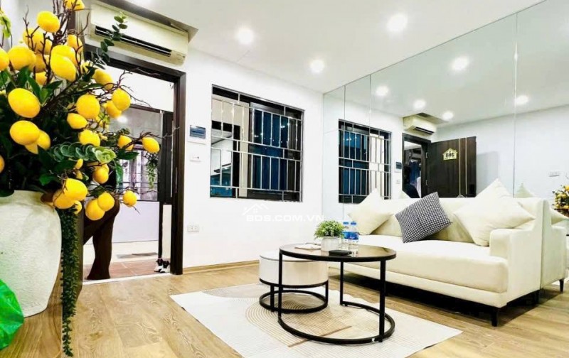 Nhà Đẹp, Phố 8 - 3, Hai Bà Trưng 65m, tầng 2, giá 3.98 tỷ