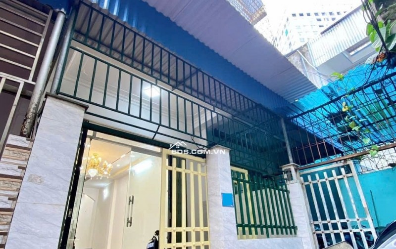 BÁN NHÀ 2.1 TỶ 3 TẦNG 51M2 ( HƯỚNG ĐÔNG ) NGÕ ĐIỆN BIÊN