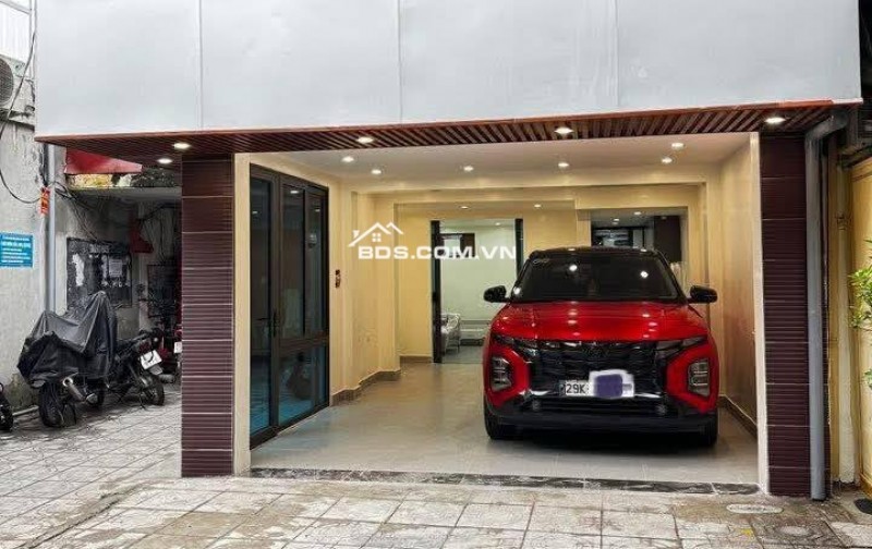 Bán Nhà Kinh Doanh, Ô TÔ, Quỳnh Mai 140m, giá 8,9 tỷ