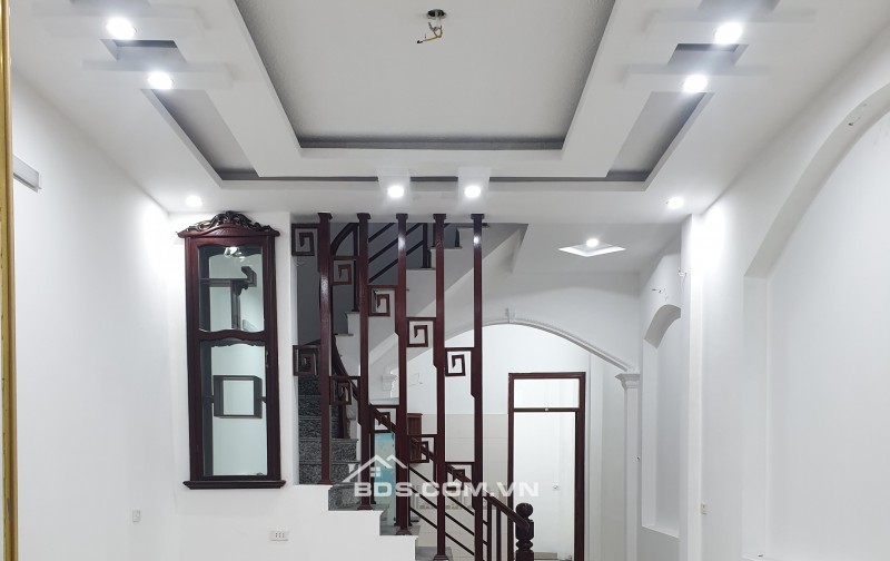 BÁN NHÀ 2.25 TỶ 3 TẦNG 58M2 CÓ PHÒNG NGỦ TẦNG 1 NGÕ THÁI BÌNH