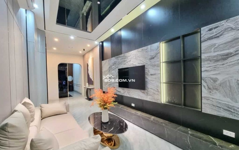 Bán Nhà Phố Trương Định 38m2, 5 Tầng, Mới Full Nội Thất, Ô Tô 15m, Chỉ 6.9 Tỷ