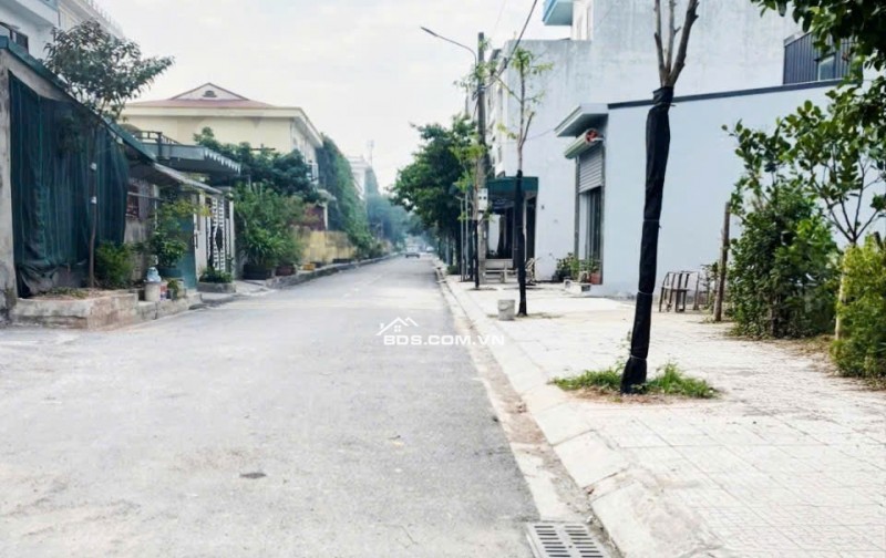 [ Xuất hiện lô đất vỉa hè rẻ đẹp nội thành Phủ Lý ]