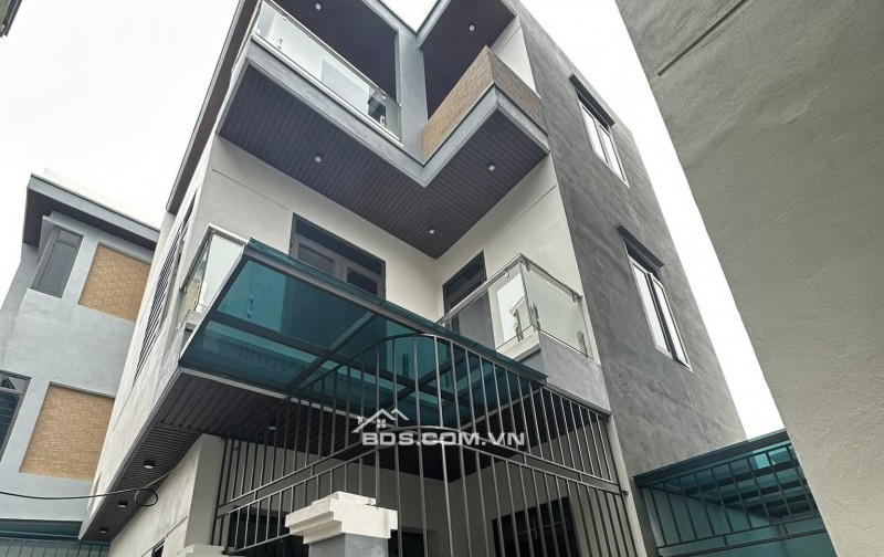 BÁN NHÀ 2.15 TỶ 3 TẦNG 48M2 ( ĐÔNG NAM ) NGÕ RỘNG VĂN CAO