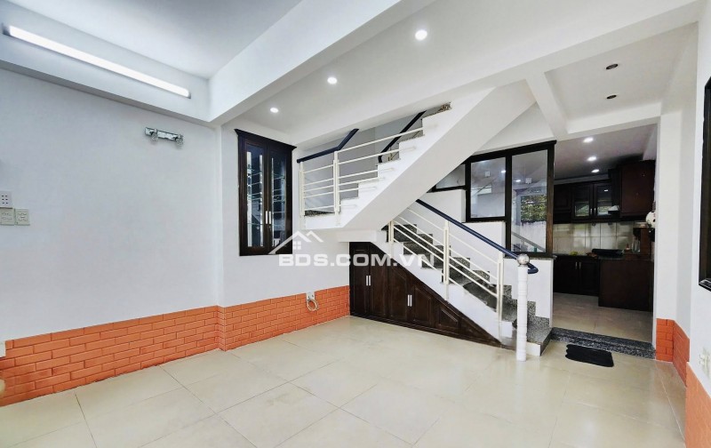 Bán nhà HXH Âu Cơ Tân Bình, dt: 4x10m 4 tầng 6PN giá chỉ 5.9 tỷ TL