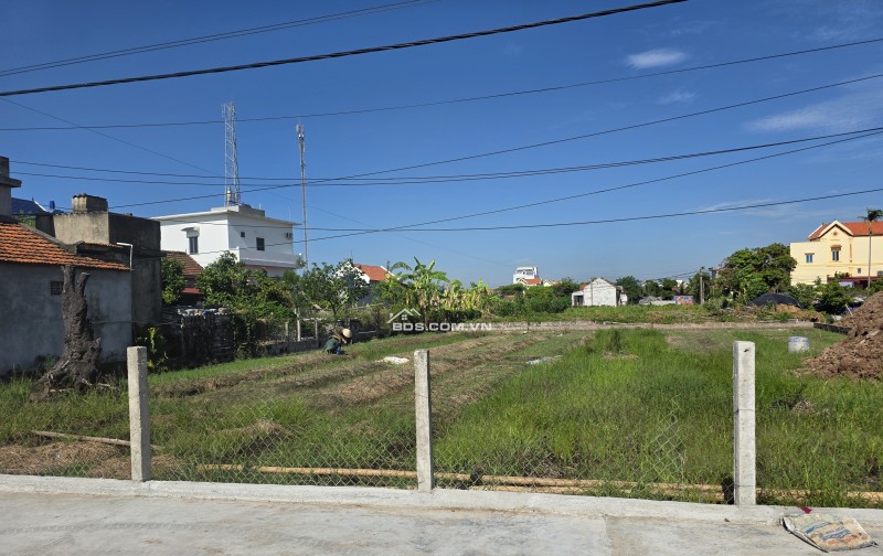Chính chủ e cần bán gần 700m đất gần khu du lịch nhà thờ đổ nam định