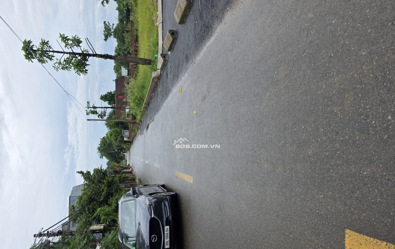 Cần bán đất hòa lạc nằm tại trung tâm đô thị vệ tinh  gần ga metro gần đh quốc gia lh 0987150666 e gửi tt chi tiết ạ.