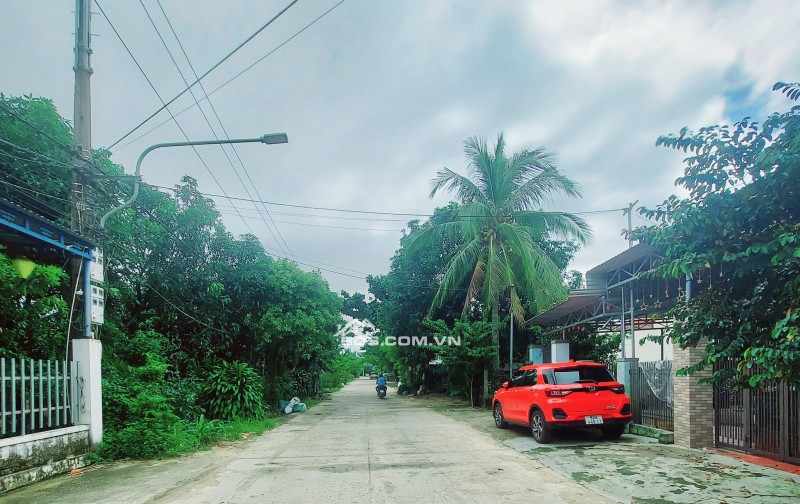 Cần bán gấp giá rẻ trong ngày, đất Đà Nẵng, trung tâm Điện Bàn Đông, gần Phố cổ Hội An, ra biển 5p