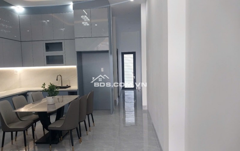 Bán nhà lô C4 đường số 2 cạnh với đường Tú Xương KĐT Tây Bắc.