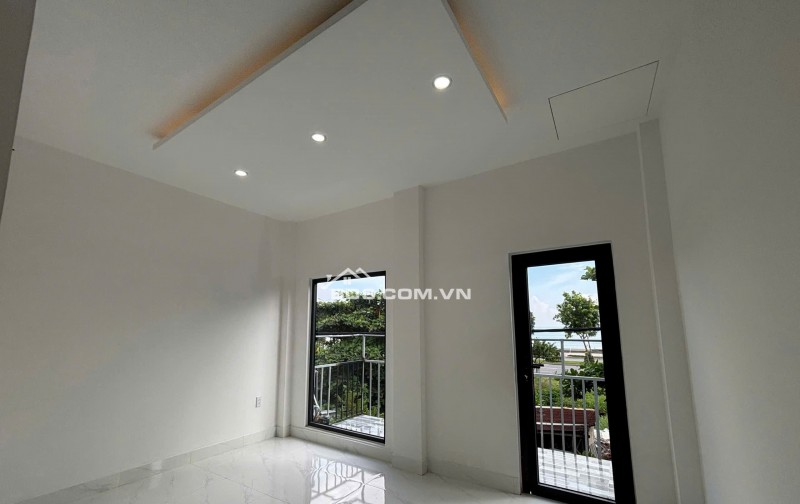 Bán Nhà 2 Tầng sát biển đường GIÁP VĂN CƯƠNG