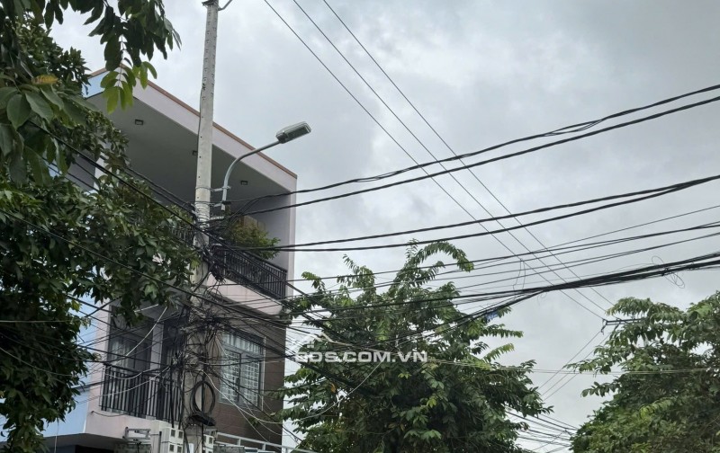 Bán nhà 2 tầng Kiệt Ô TÔ Tô Hiệu -  sau nhà mặt tiền