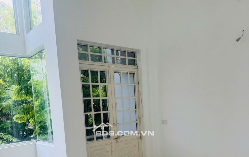 Bán nhà 2 tầng đường Huỳnh Ngọc Huệ - Trục đường kinh doanh