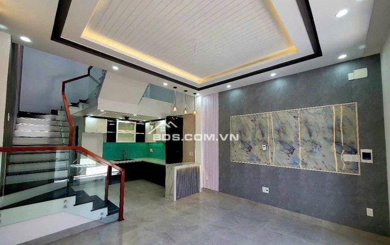 Bán nhà 2 tầng 2 mê kiệt 5m ô tô đường Gò Dư