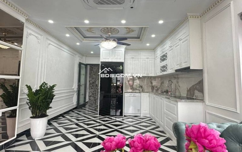 Bán Nhà Kinh Doanh, Ô TÔ Chạy Vòng Quanh Yên Lạc, Hai Bà Trưng 51m, 7 tầng, mt 4.8m, giá 28 Tỷ.