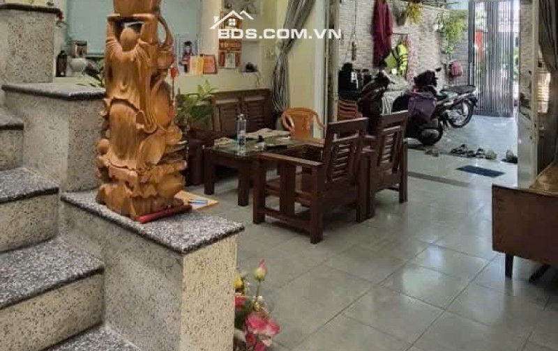 Bán  nhà 2 tầng đường 7m5 mt đường  Nguyễn Xí, Hòa Khánh, Đà Nẵng.Giá: 7ti180 tl nhẹ nhàng.