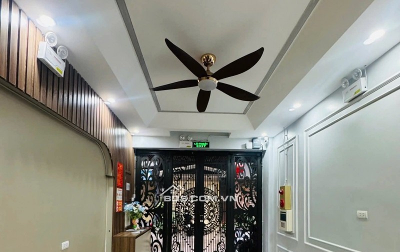 Nhà Đẹp Thang Máy, Đường Hoàng Mai 42/46m, 5 tầng, mt 3.5m, giá 12.8 tỷ.