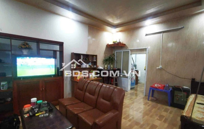 BÁN NHÀ 1.18 TỶ 1.5 TẦNG 72M2 ( ĐÔNG NAM ) NGÕ ĐƯỜNG GIẢI PHÓNG