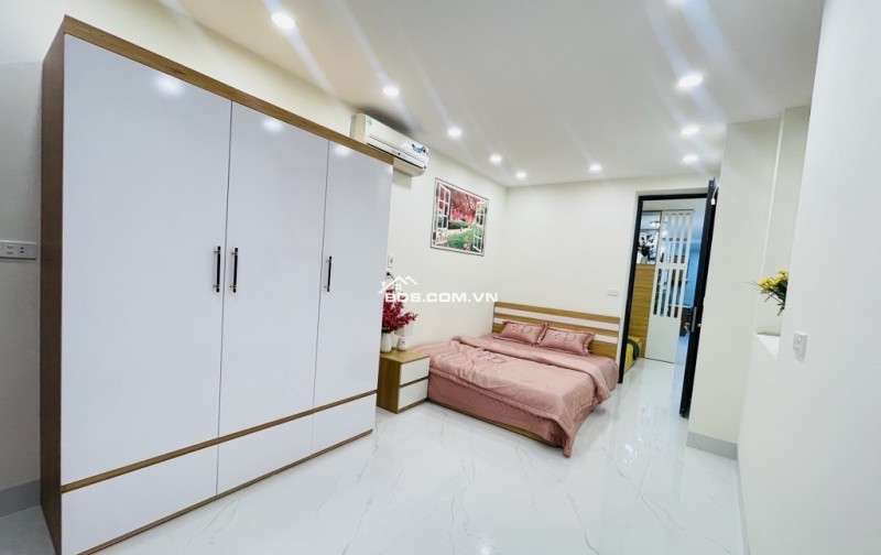 BÁN TẬP THỂ PHỐ GIẢI PHÓNG_2 NGỦ_DÂN TRÍ CAO_TIỆN ÍCH NGẬP TRÀN_CHỈ 3,45 TỶ