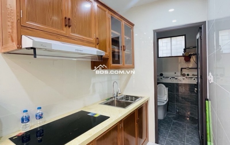 BÁN TẬP THỂ PHỐ GIẢI PHÓNG_2 NGỦ_DÂN TRÍ CAO_TIỆN ÍCH NGẬP TRÀN_CHỈ 3,45 TỶ