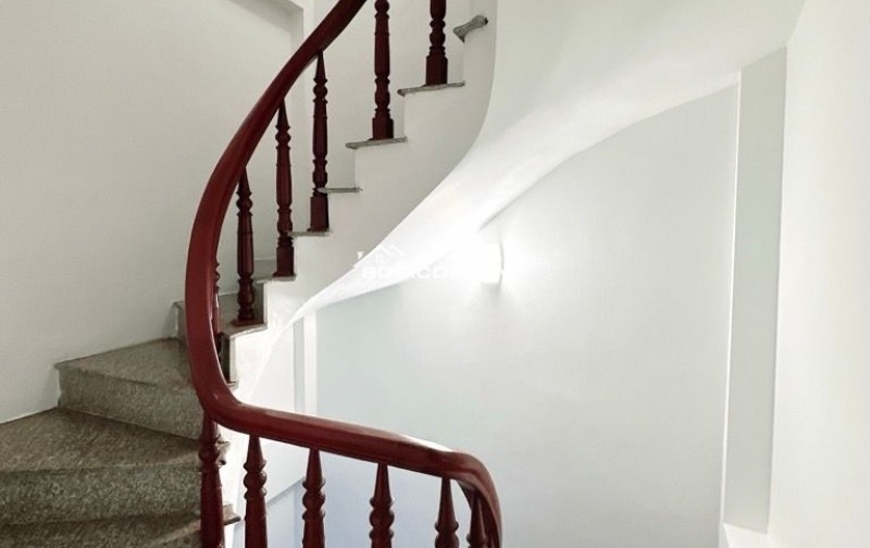 BÁN NHÀ ĐƯỜNG TRƯƠNG ĐỊNH – 27M² – 5 TẦNG – FULL NỘI THẤT – NGÕ NÔNG – GẦN PHỐ – 6,55 TỶ