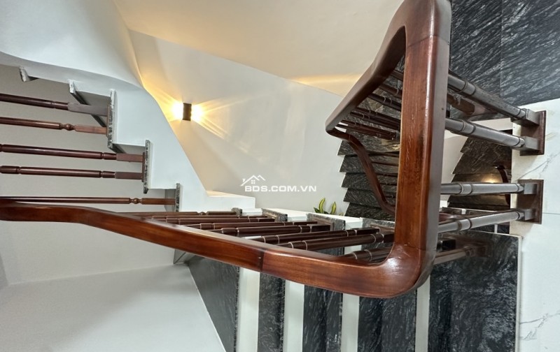 BÁN NHÀ 35M² * 5 TẦNG – PHỐ KIM NGƯU – DÂN TRÍ CAO – NHÀ ĐẸP, GIỮ GÌN KỸ – 7,2 TỶ