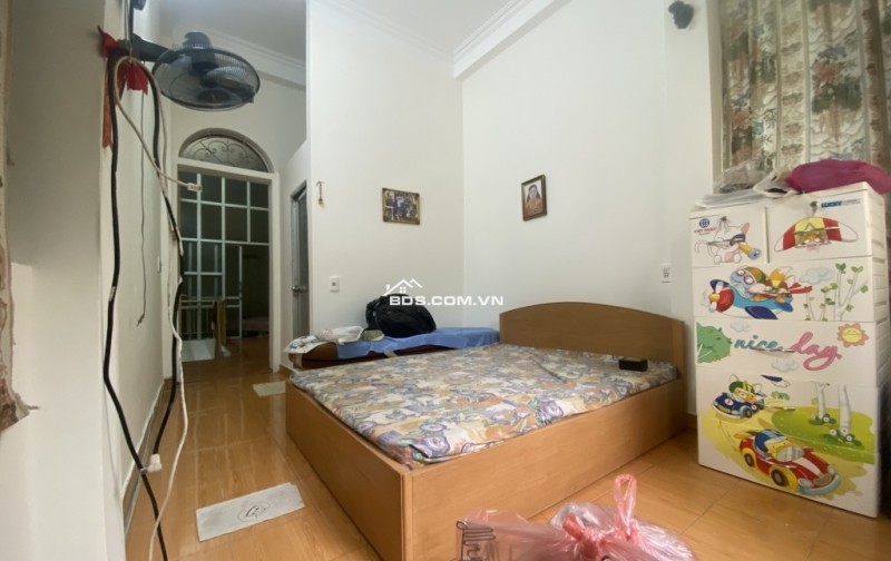 328 Nguyễn Trãi, 3 tầng 1 lửng chắc chắn, ô tô đỗ cửa