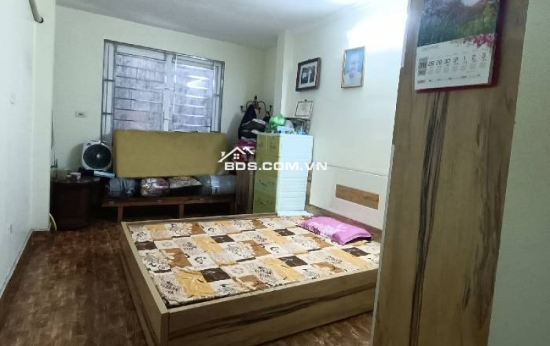 3 bước ra phố, nhà đẹp ở ngay, 328 Nguyễn Trãi, Vị trí trung tâm