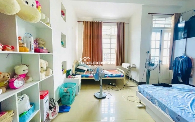 Nhà biệt thự 3 tầng đẹp – đường Ông Ích Khiêm, phường Thanh Bình, quận Hải Châu – Đà Nẵng