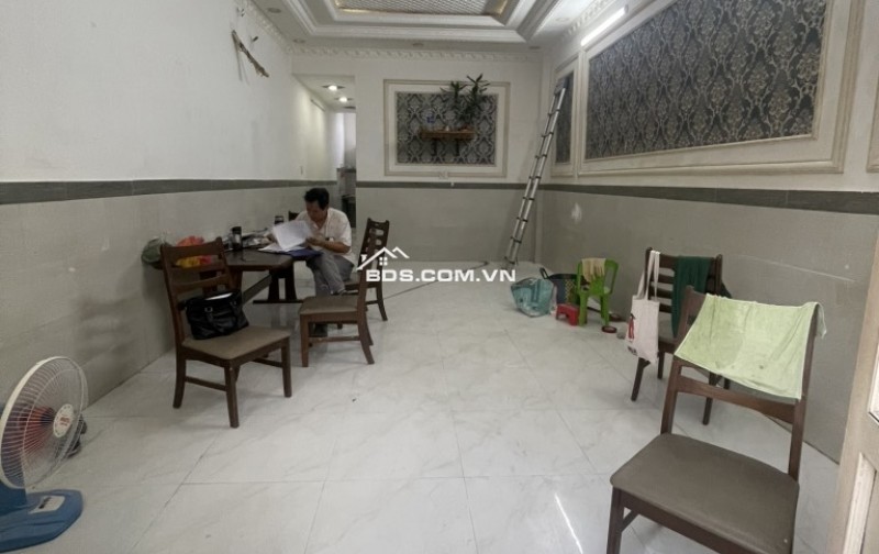  1) NHÀ MẶT TIỀN KHU TRUNG TÂM – GIÁ CHỈ 2.5 TỶ