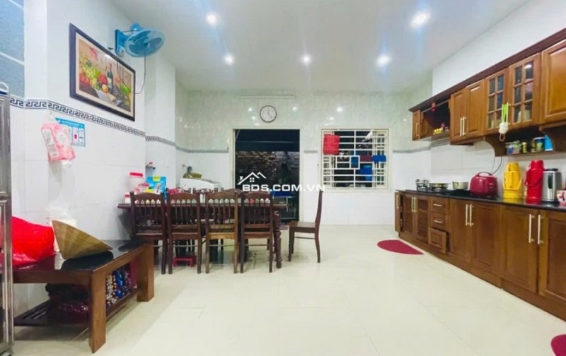 Nhà biệt thự 3 tầng đẹp – đường Ông Ích Khiêm, phường Thanh Bình, quận Hải Châu – Đà Nẵng