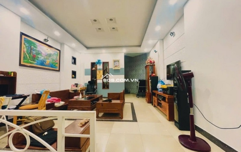 Nhà biệt thự 3 tầng đẹp – đường Ông Ích Khiêm, phường Thanh Bình, quận Hải Châu – Đà Nẵng