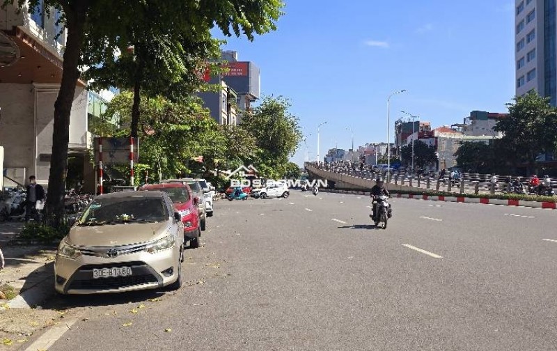 VỊ TRÍ TRIỆU ĐÔ – CĂN HỘ TẬP THỂ MẶT PHỐ ĐẠI CỒ VIỆT – 2 NGỦ – GIÁ CHỈ 3.18 TỶ