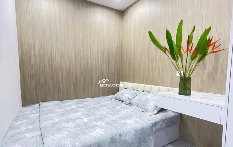 Bán Nhà, Phố VIP Bạch Mai 50m, tầng 1, mt 4,3m, giá 4,35 tỷ.