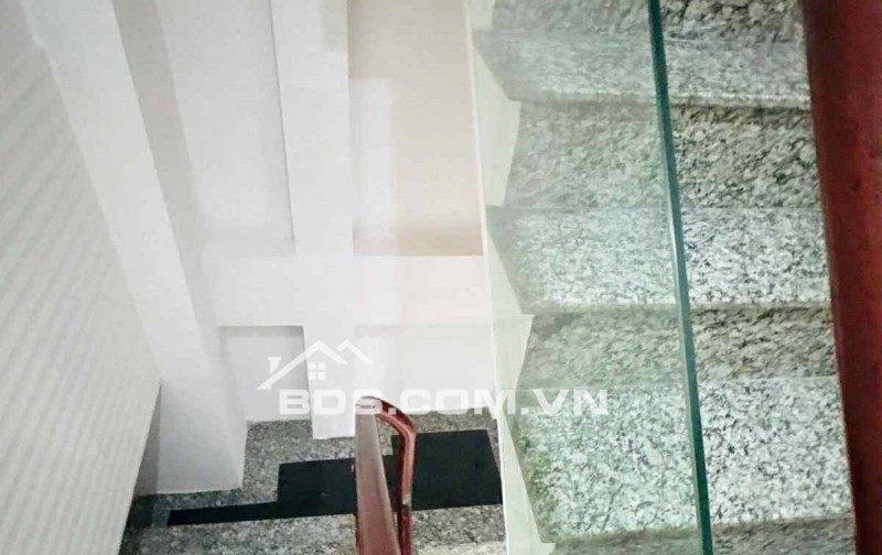 Bán nhà Trần Quý Quận 11, 4 tầng BTCT 4PN chỉ nhỉnh 5 tỷ