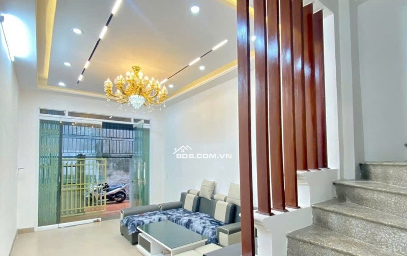 BÁN NHÀ 2.1 TỶ 3 TẦNG 51M2 ( HƯỚNG ĐÔNG ) NGÕ ĐIỆN BIÊN